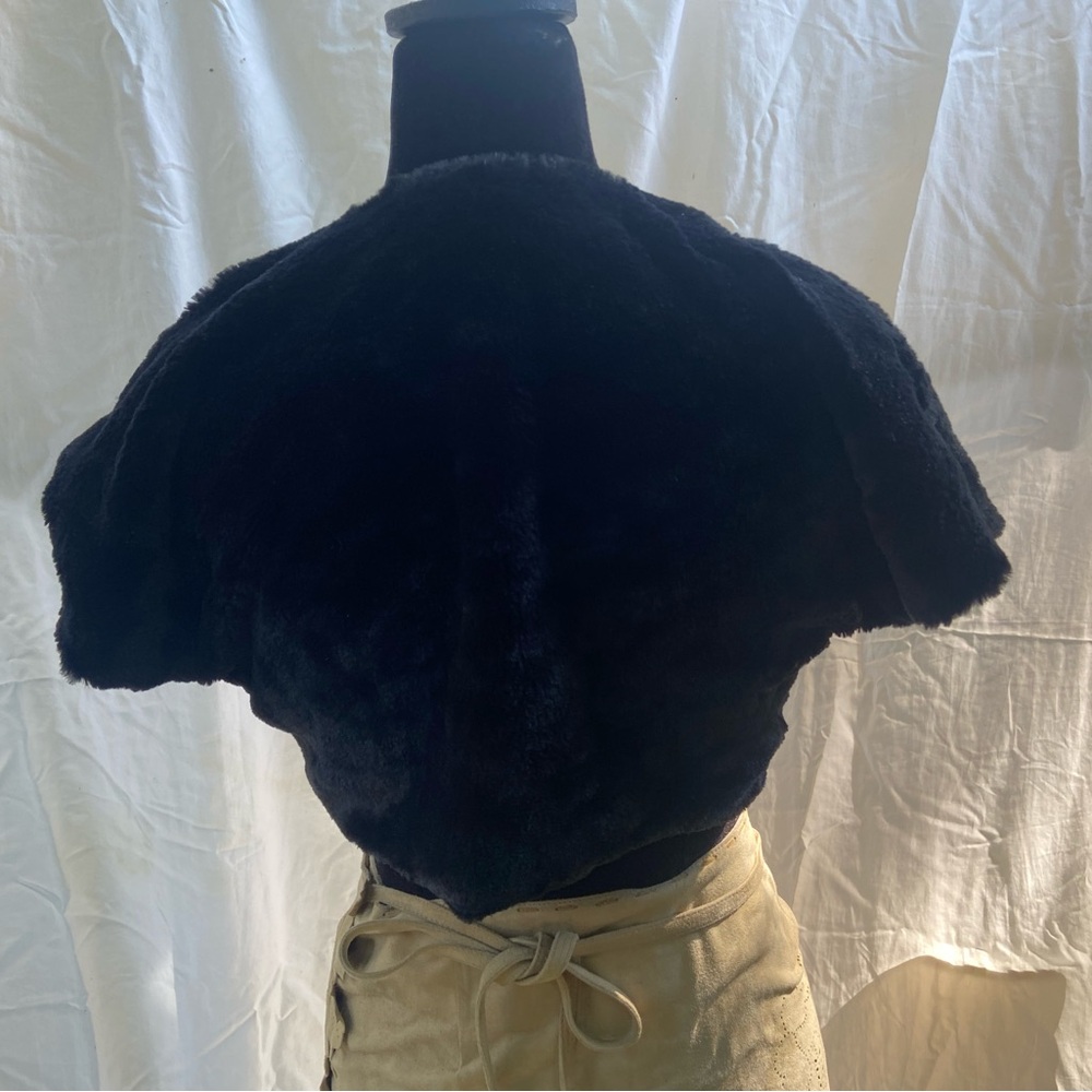 Speechless Black Shrug